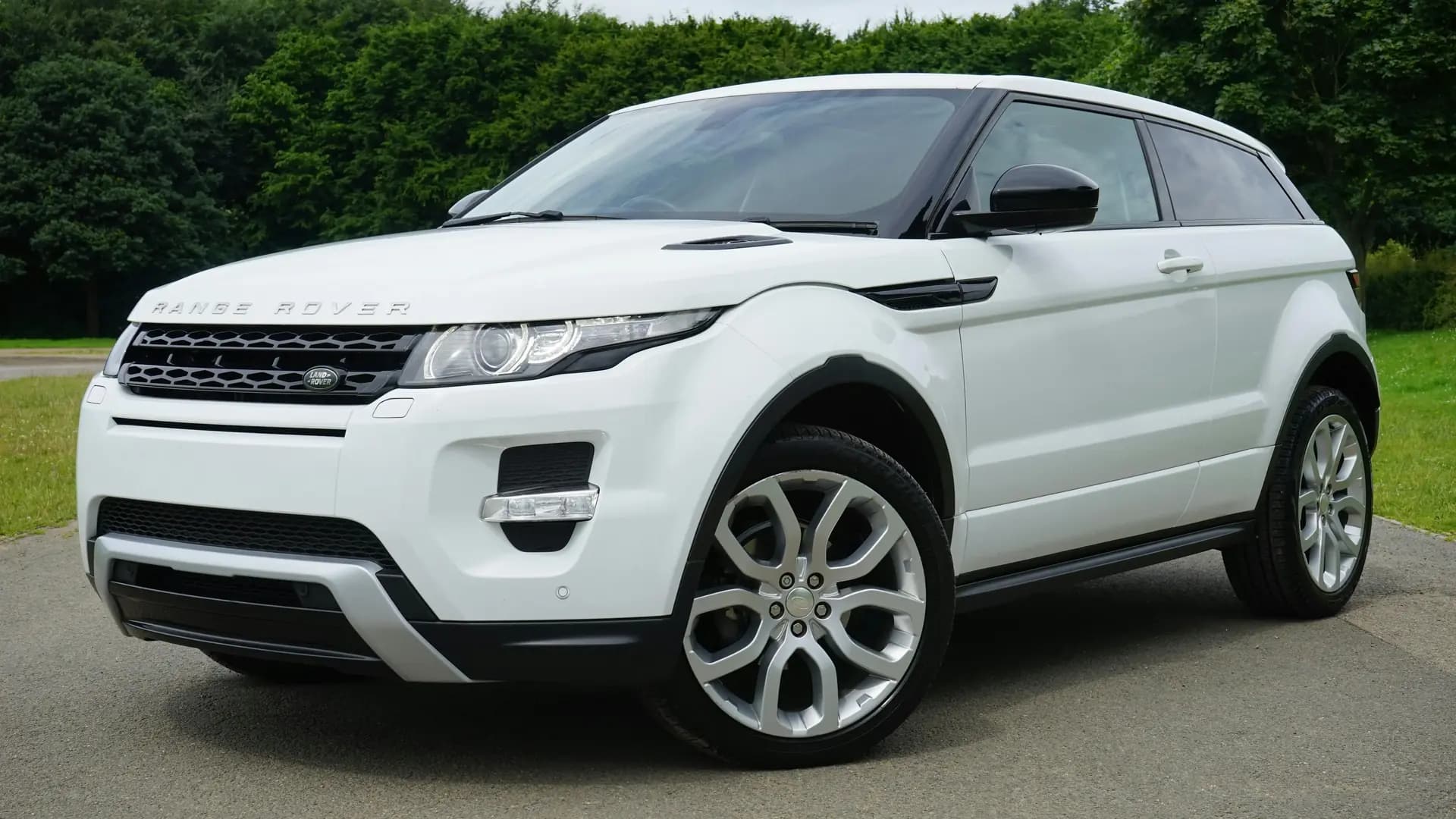 Car Rental - Book luxury vehicles worldwide