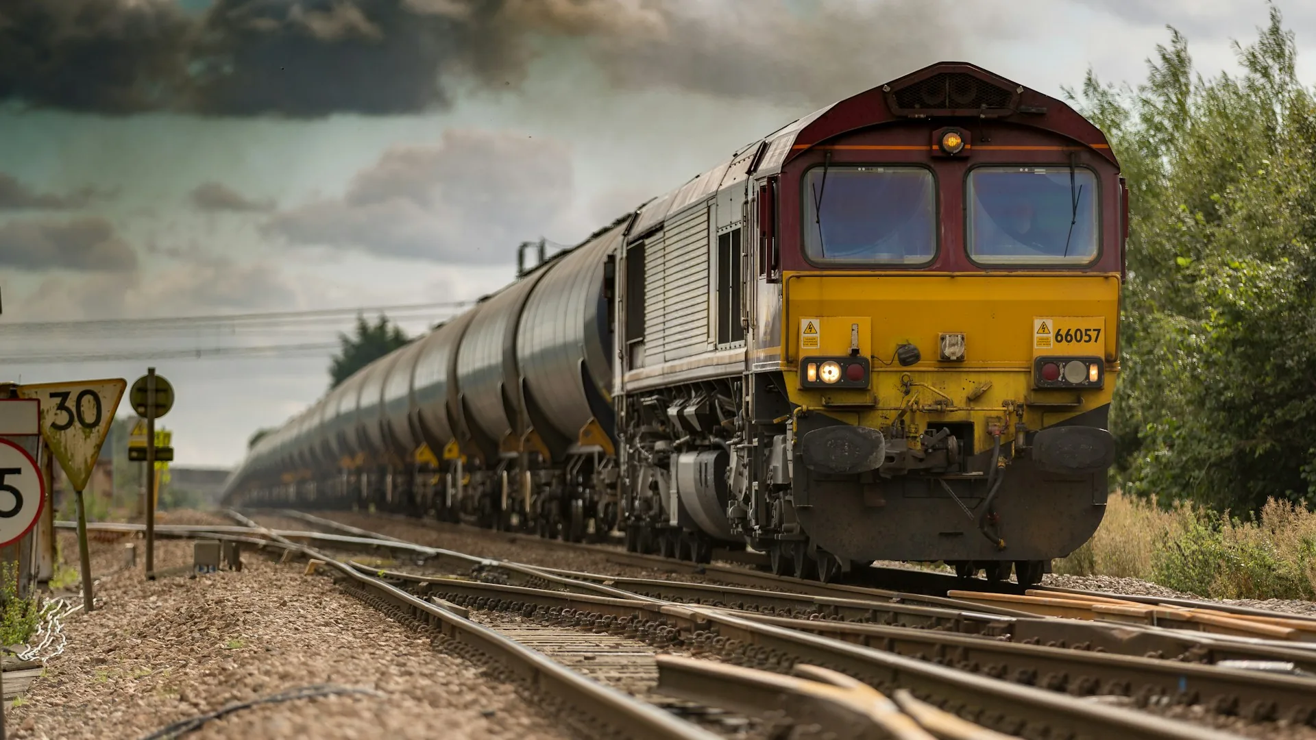 Le train Intercity Camrail : guide complet du trajet Douala-Yaoundé en train
