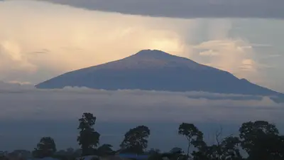 Trekking au Mont Cameroun : ressentez la montée d'adrénaline du plus puissant sommet d'Afrique de l'Ouest